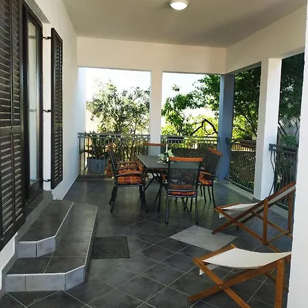 Appartement Lavanda Nova *